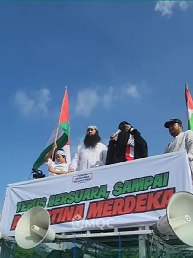 Peggy Melati Sukma dan suami (Instagram.com//peggymelatisukma_khadijah)