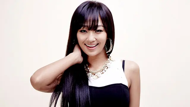 Project Baru, Hyorin SISTAR Rombak Penampilan Seksinya