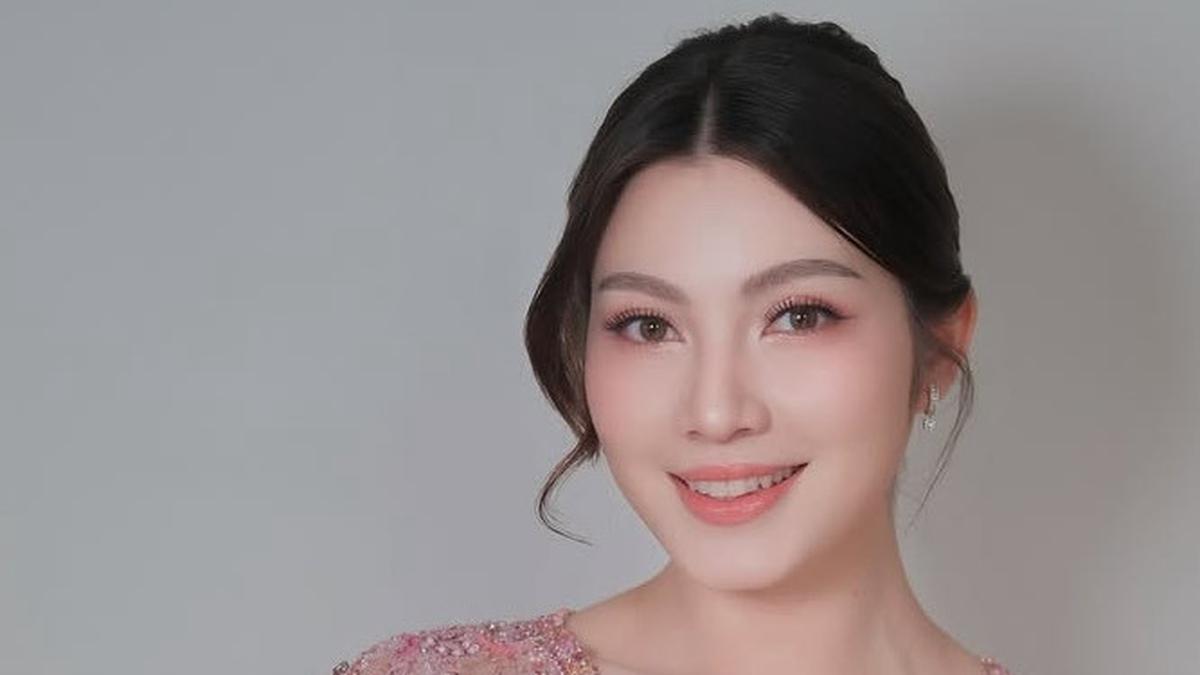 6 Potret Menawan Haviza Devi Dipulas Makeup Romantic Serba Pink saat Tunangan dengan Harris Vriza di Medan