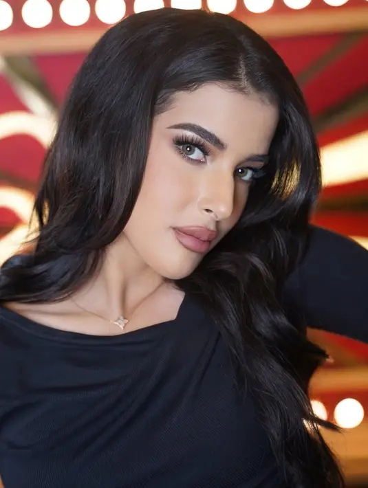 Dipulas MUA Dany Barca, Tasya Farasya sukses tampil mirip Kylie Jenner dalam beberapa foto [@tasyafarasya]