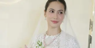 Pevita Pearce baru saja membagikan kabar bahagia tentang pernikahannya. [@pevpearce/@andisoon]