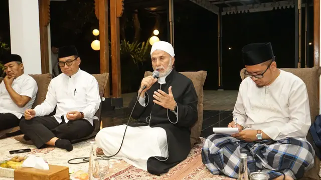 Ulama Al-Azhar Syekh Yusri Puji Keramahan Masyarakat Banyuwangi