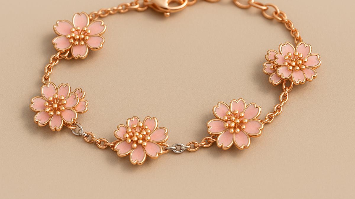 7 Pilihan Model Gelang Emas dengan Motif Flora, Bikin Tampilan Menawan