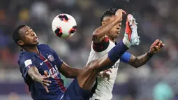 PSG dan Flamengo bermain imbang 1-1 pada waktu normal sehingga laga harus ditentukan melalui drama adu penalti. (AP Photo/Hussein Sayed)