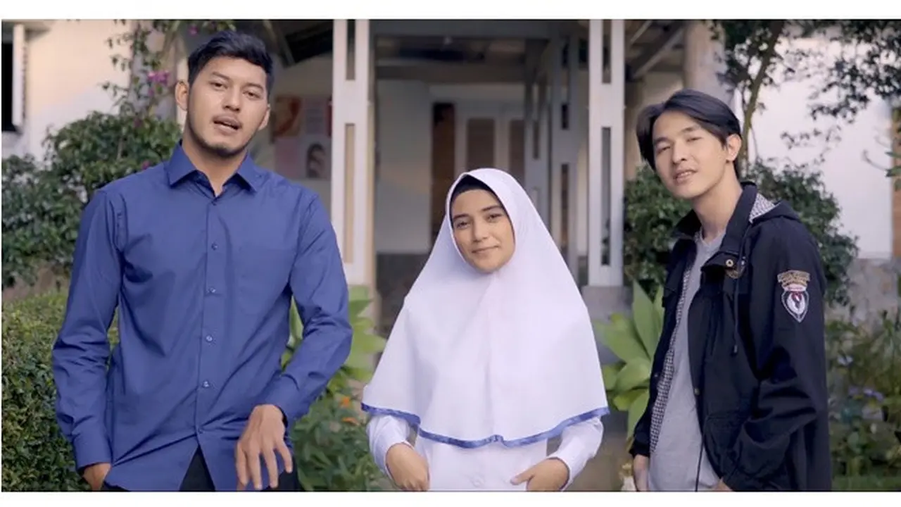 Terjun di Dunia Akting, Ini 6 Potret Nadya Mustika di Webseries 'Cerita Hati Nadya'