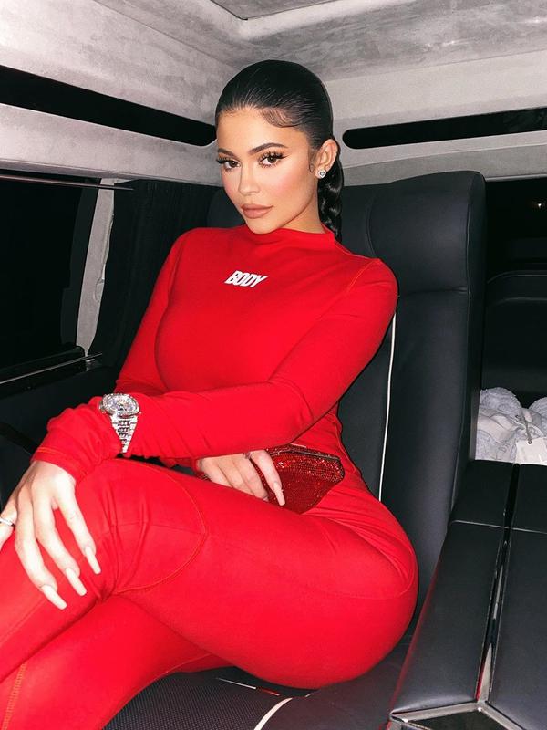 Kylie Jenner (Instagram @kyliejenner)