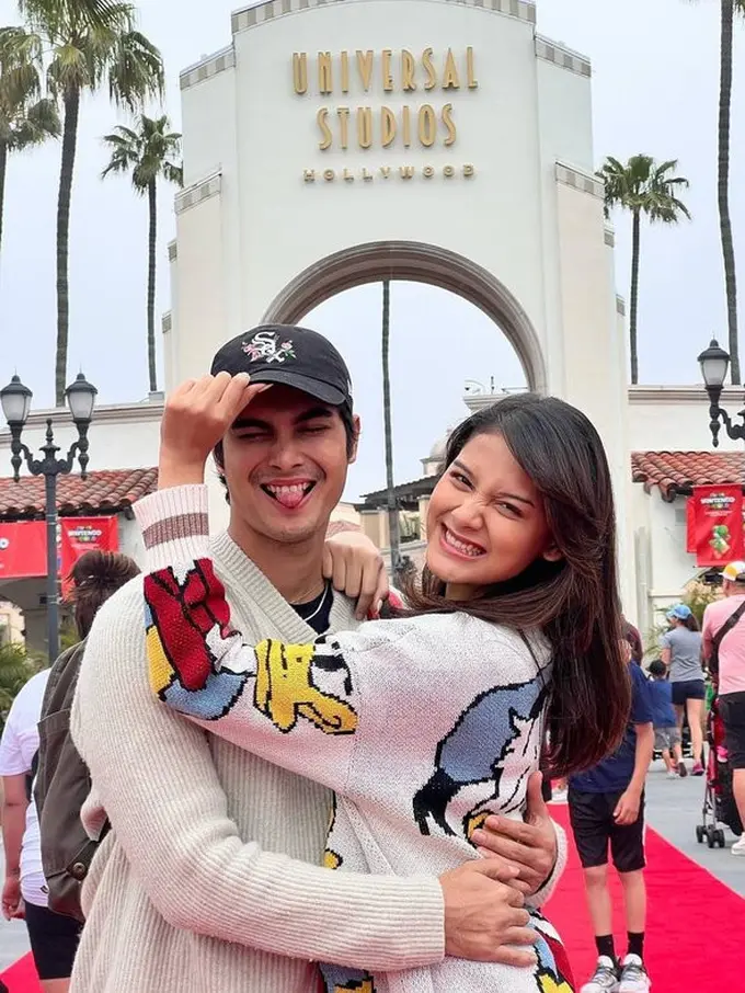 [Fimela] Cinta Brian dan Callista Arum