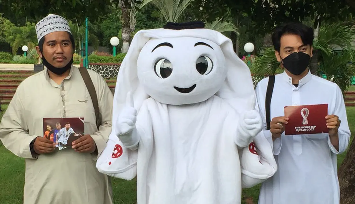 Bukan hanya ke Masjid Al – Markas saja, La'eeb hari ini juga akan mengunjungi Pasar Sentral, Lapangan Karebosi, Sungai Cerekang dan Pasar Segar. (Dok. SCM)