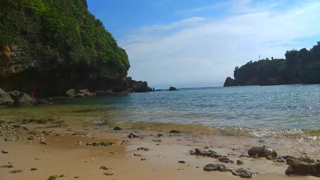 Pantai Ngrenehan