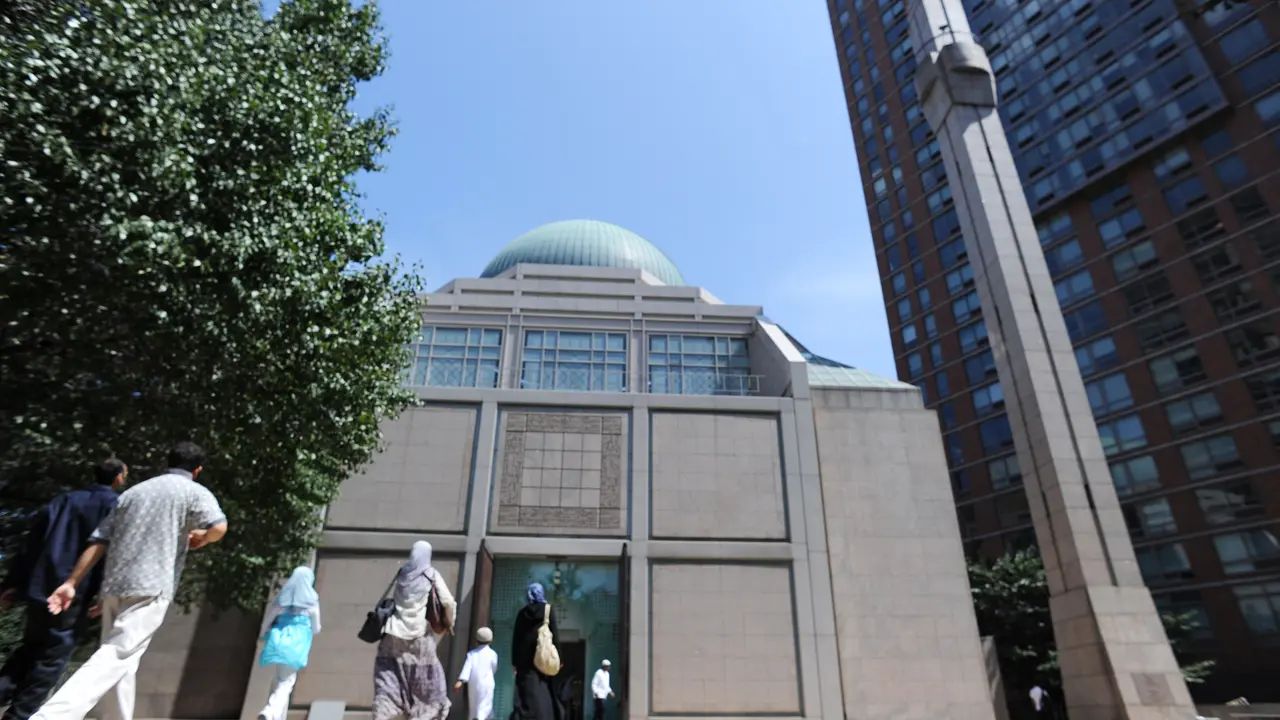 Pusat Kebudayaan Islam New York.