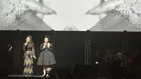 Amora Lemos saat tampil di konser tunggal Kris Dayanti di Singapura. (Dok. IST)