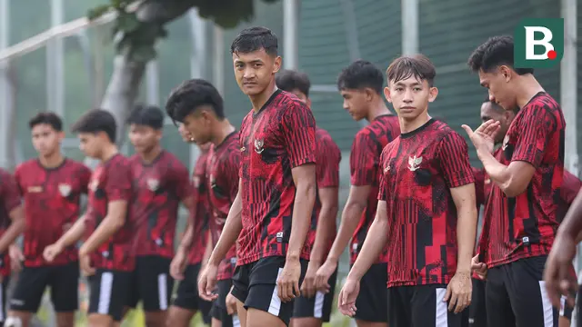 Foto: Antusiasme Skuad Timnas Indonesia U-20 saat Jalani Latihan Terakhir Jelang TC ke Como untuk Ikuti Toulon Tournament 2024 di Prancis
