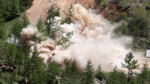 Korea Utara Resmi Membongkar Situs Uji Coba Nuklir