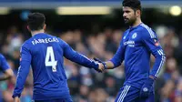 Costa dan Fabregas tampil gemilang dalam laga melawan Middlesbrough. (ADRIAN DENNIS / AFP)