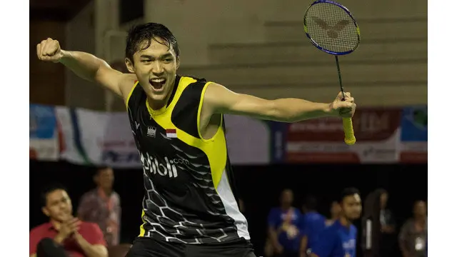 Jonatan Christie yang menjadi juara tunggal putra dalam Kejuaraan Nasional PBSI 2015 di Jakarta bercerita tentang awal mula dirinya menjadi atlet Bulutangkis profesional.