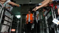 Direktur PT Citra Gading Asritama (CGA), Ichsan Suaidi usai jalani pemeriksaan di Gedung KPK, Jakarta, (23/02). Ichsan diduga menyuap kasasi Kasubdit Kasasi dan PK Pranata Perdata MA Andri sebesar Rp 400 juta. (Liputan6.com/Helmi Afandi)