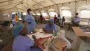 Zimbabwe sedang berjuang melawan wabah kolera yang telah menyebabkan lebih dari 150 orang meninggal di seluruh negeri. (AP Photo/Tsvangirayi Mukwazhi)