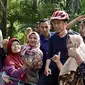 Presiden Joko Widodo atau Jokowi memanfaatkan libur akhir pekan pada Minggu pagi (17/9/2023) untuk bersepeda keliling Kebun Raya Bogor, Jawa Barat. (Biro Pers, Media, dan Informasi Sekretariat Presiden)
