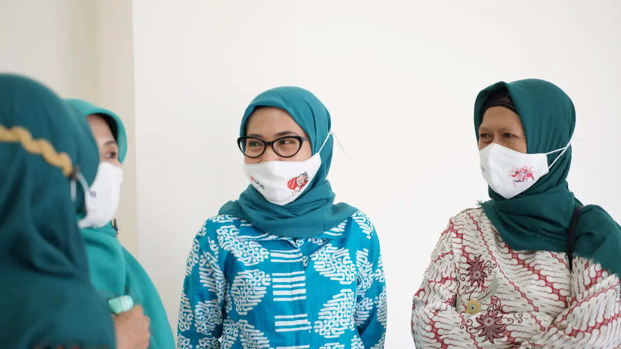 Kasus COVID-19 Pecah Rekor 8000 Sehari, Donasi Masker Makin Gencar di Masa Pandemi