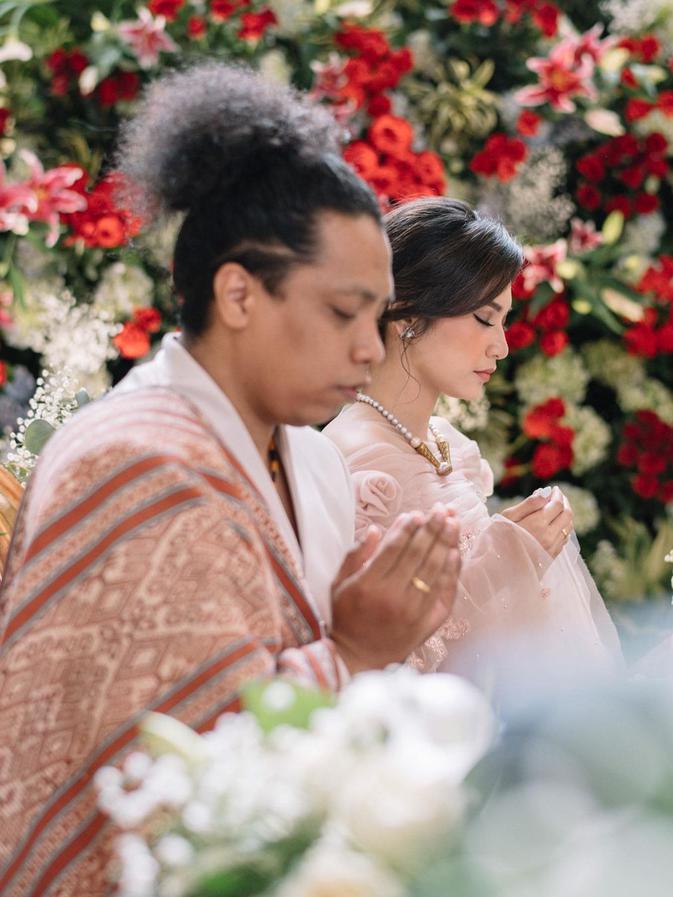 Indah Permatasari Dikabarkan Hamil Arie Kriting Beri Klarifikasi Showbiz Liputan6 Com