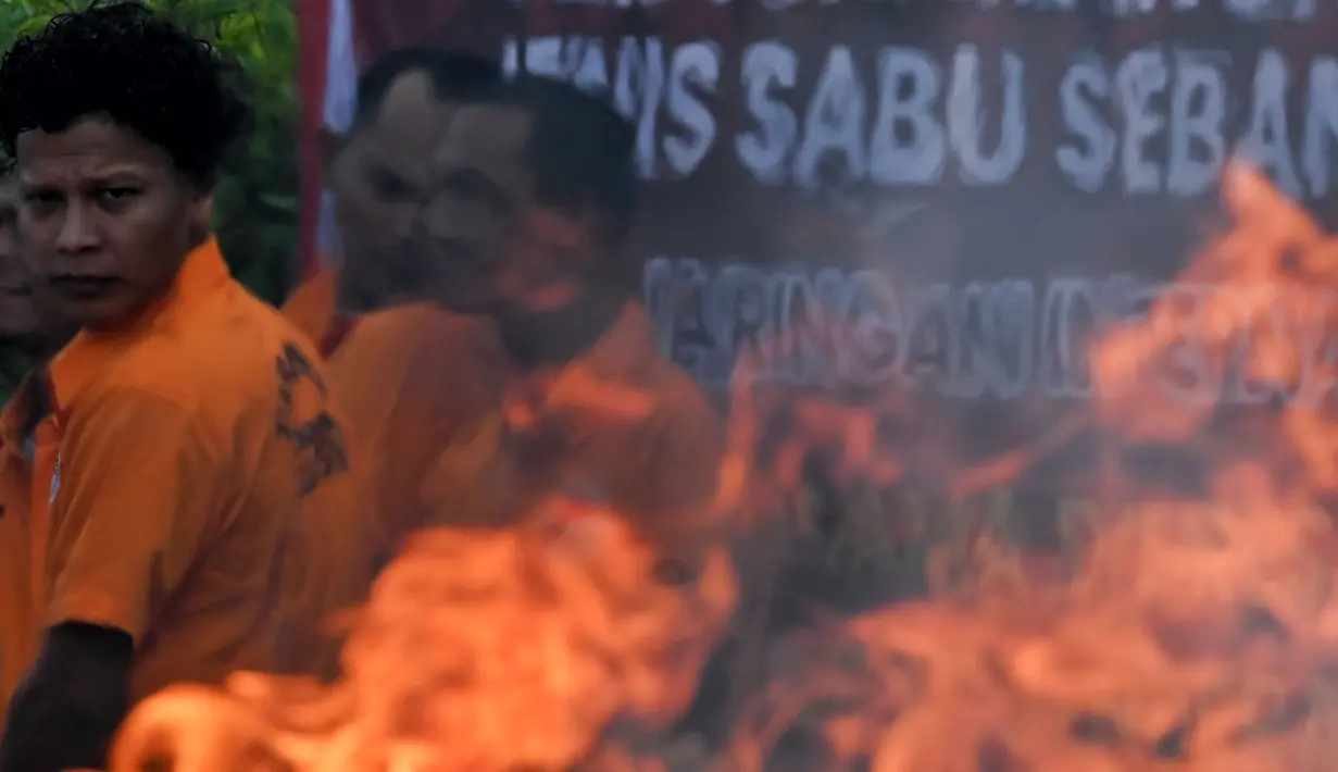 Barang haram tersebut hasil penindakan kasus peredaran narkotika jaringan internasional Malaysia-Thailand-Aceh-Indonesia dalam kurun waktu tiga bulan terakhir. (CHAIDEER MAHYUDDIN/AFP)