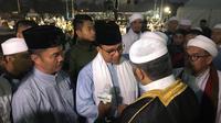 Gubernur DKI Anies Baswedan menghadiri milad ke-21 FPI di Jakarta Utara. (Merdeka.com)