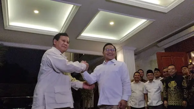 Ketua Umum Partai Kebangkitan Bangsa (PKB) Muhaimin Iskandar (Gus Muhaimin) bersilaturahim ke kediaman Ketua Umum Partai Gerindra di Jalan Kertanegara IV, Kebayoran Baru, Jakarta Selatan,