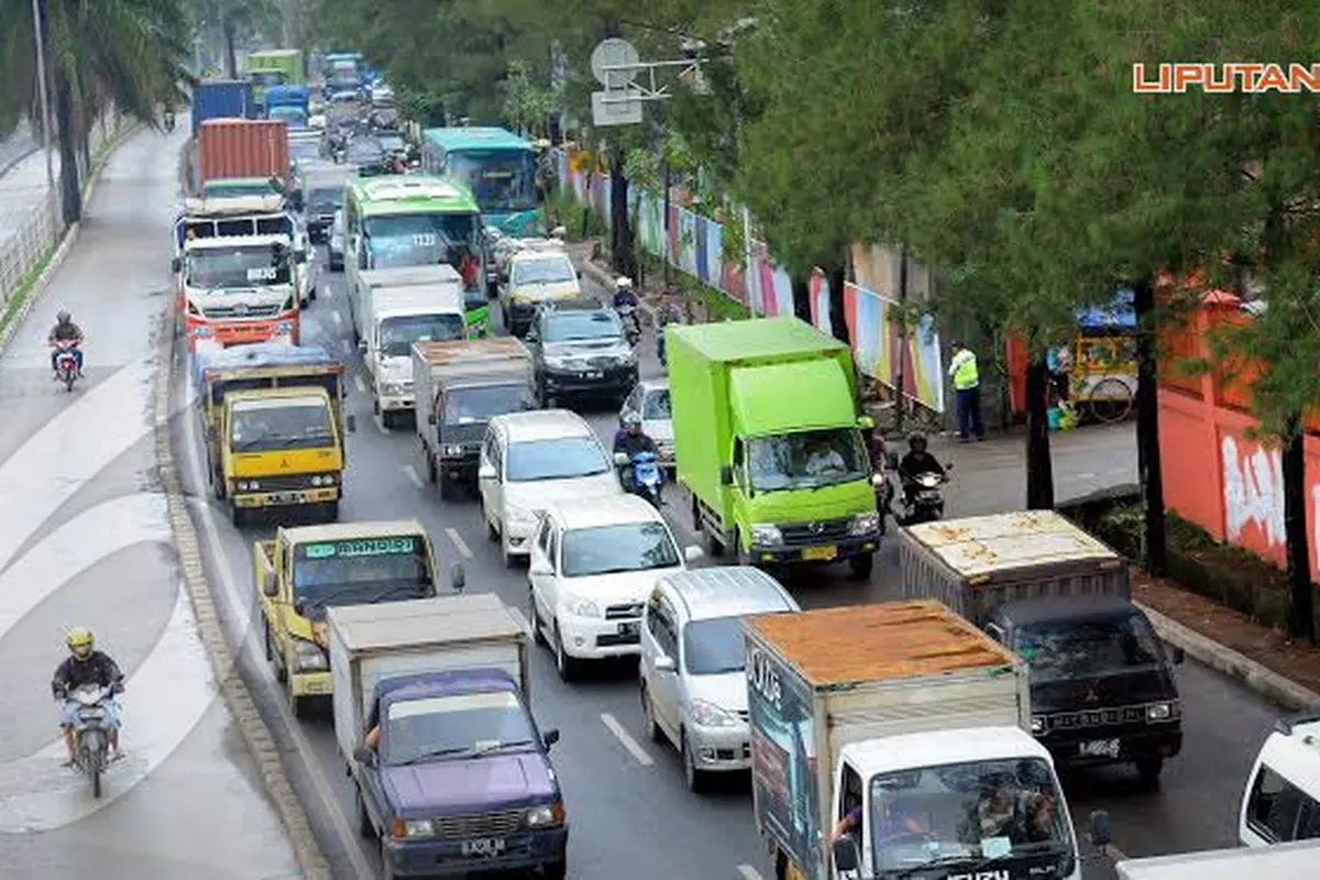 kalideres-macet-2-140125c.jpg