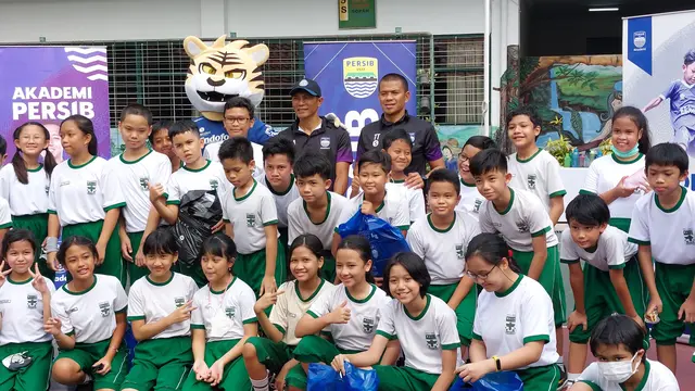 Gilang Angga Kusuma, Tantan, Persib Bandung