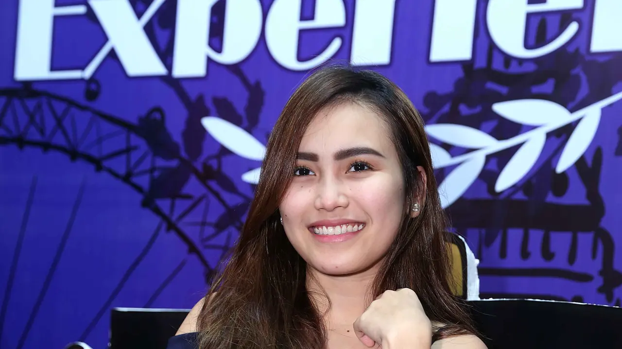 [Bintang] Ayu Ting Ting 