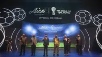 Jajaran manajemen AICE Group dan perwakilan Kemenpora saat mengumumkan resmi jadi sponsor Piala Dunia Qatar 2022 Qatar  (istimewa)