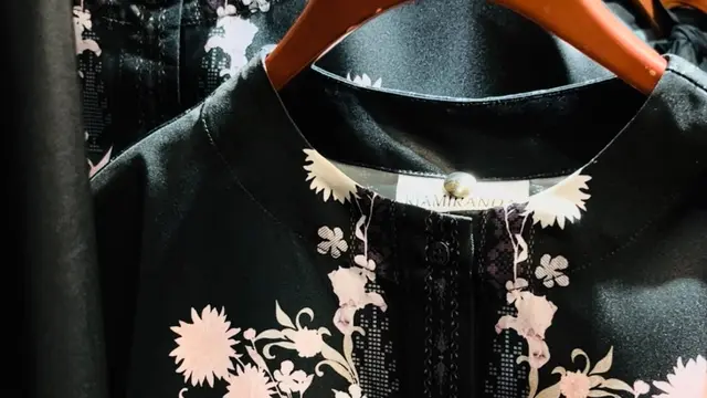 Kenalan dengan SMARA, Koleksi Hitam Pertama RiaMiranda yang Mengangkat Nilai Perempuan Minangkabau