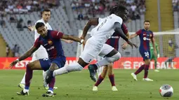 Barcelona membekuk Tottenham Hotspur dengan skor meyakinkan 4-2 pada pertandingan Trofi Joan Gamper 2023. (Pau BARRENA/AFP)