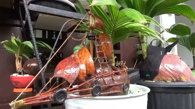 Bonsai Kelapa Ukir Karya Puji Hartono