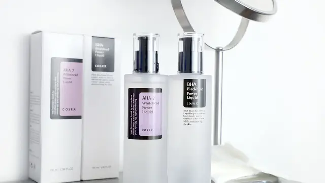 COSRX AHA 7 Whitehead Power Liquid dan COSRX BHA Blackhead Power Liquid