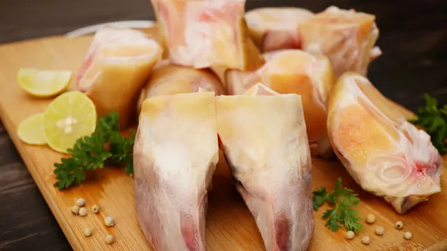 kaki sapi kikil mentah