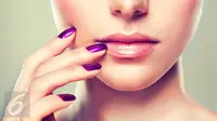 Saatnya Anda mencoba satu inovasi baru dari sebuah produk lipstik. Ya, lipstik caramel dapat membantu melindungi bibir dari kekeringan. (Foto: iStockphoto)