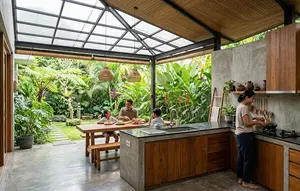 9 Desain Ruang Makan Semi Outdoor di Antara Dapur dan Taman, Ciptakan Suasana Bersantap Lebih Nyaman