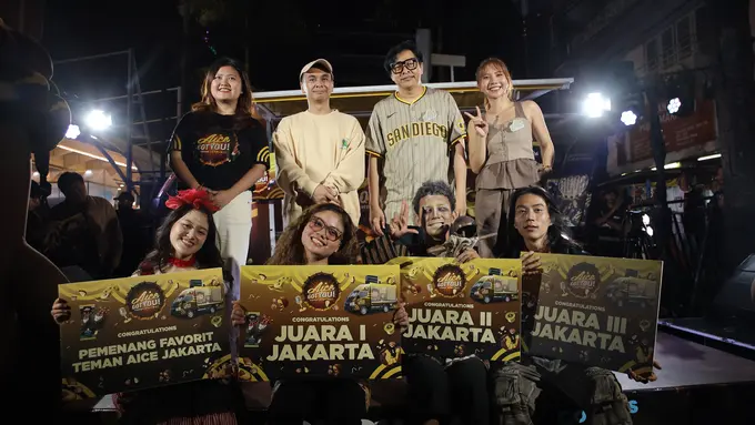 Raditya Dika dan Armand Maulana.