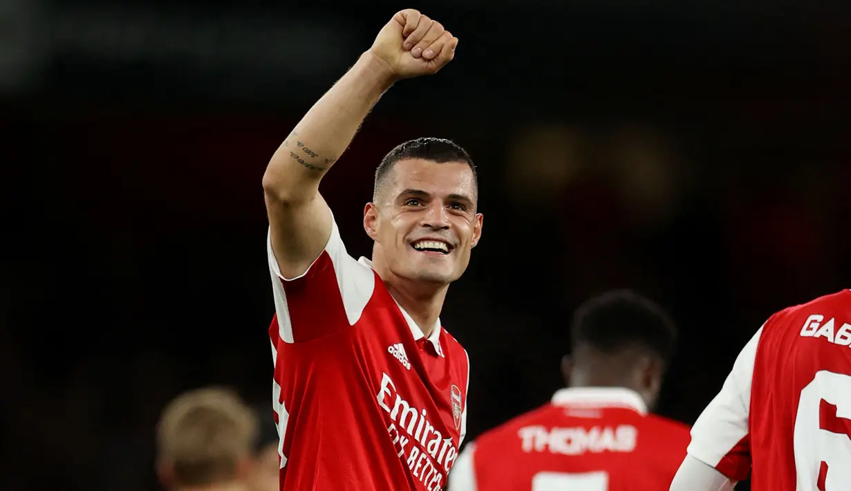 Satu gol tersebut lahir dari sepakan terukur Granit Xhaka di menit ke-70. Ia memanfaatkan umpan silang mendatar dari Takehiro Tomiyasu. (AFP/Adrian Dennis)