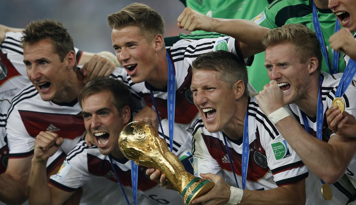 Jerman. Timnas Jerman mampu mencapai partai final Piala Dunia sebanyak 8 kali dalam 19 kali keikutsertaan mereka. Jerman absen dalam dua edisi, 1930 dan 1950. Dari delapan kali masuk final, Jerman mampu 4 kali menjadi juara di edisi 1954, 1974, 1990 dan 2014. (AFP/Adrian Dennis)