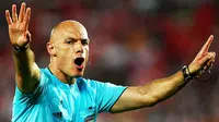 Wasit Howard Webb Dihujani Kritikan di Twitter