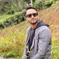 Shaheer Sheikh bersama keluarga kecilnya (Instagram/shaheernsheikh)