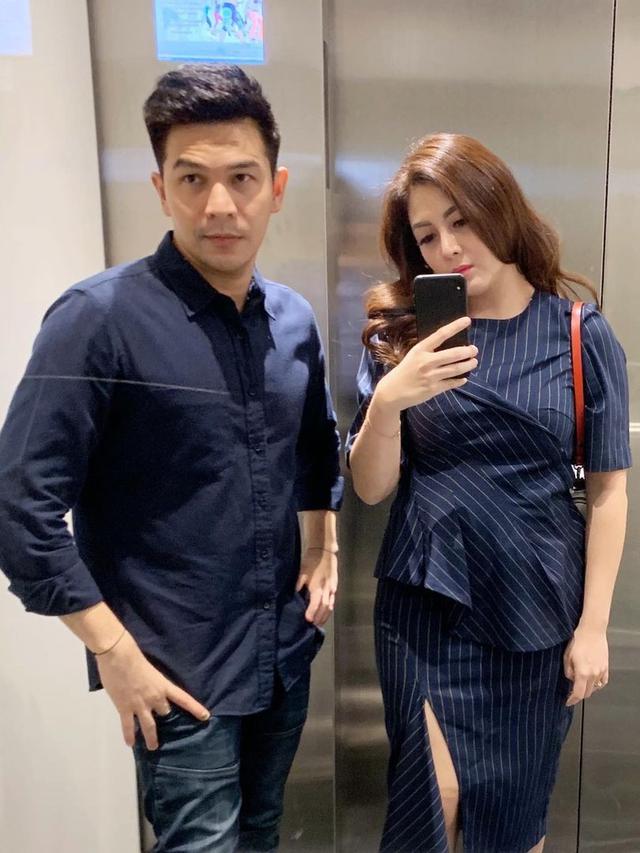 [Fimela] Dhena Devanka dan Jonathan Frizzy