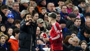 Alejandro Garnacho dan Ruben Amorim saat sama-sama masih di Manchester United. (AFP/Darren Staples)