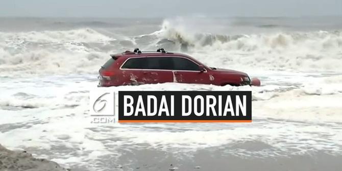 VIDEO: Ganasnya Badai Dorian di AS, Mobil Terseret ke Pantai