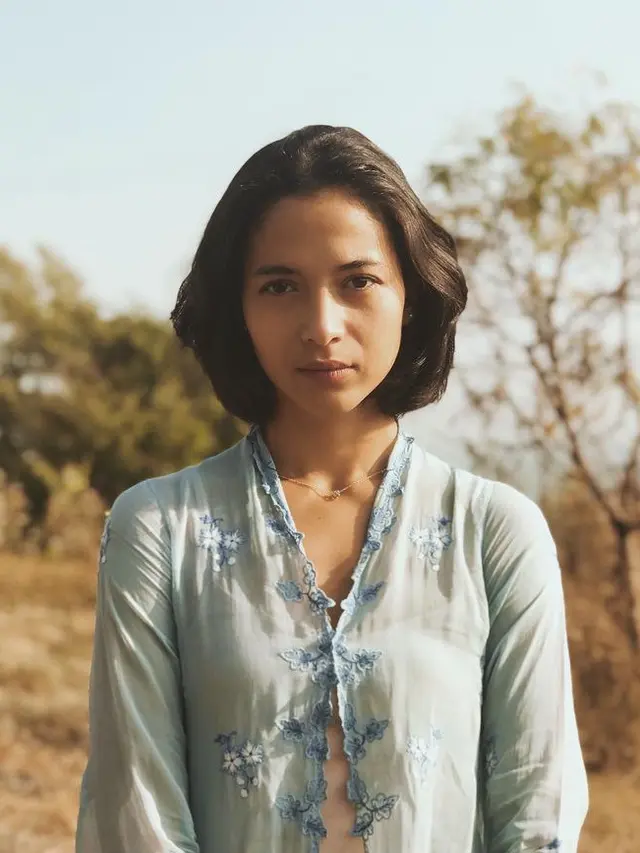 Model Kebaya Para Pemain Gadis Kretek.