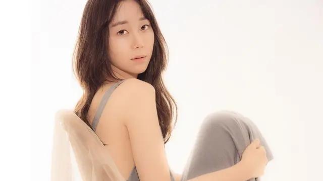 [Bintang] 5 Bulan Pasca Kim Joo Hyuk Meninggal, Lee Yoo Young Mengaku Kangen
