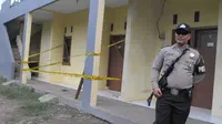 Polisi menggerebek terduga teroris di Bekasi. (Liputan6.com/Thariq Gibran)