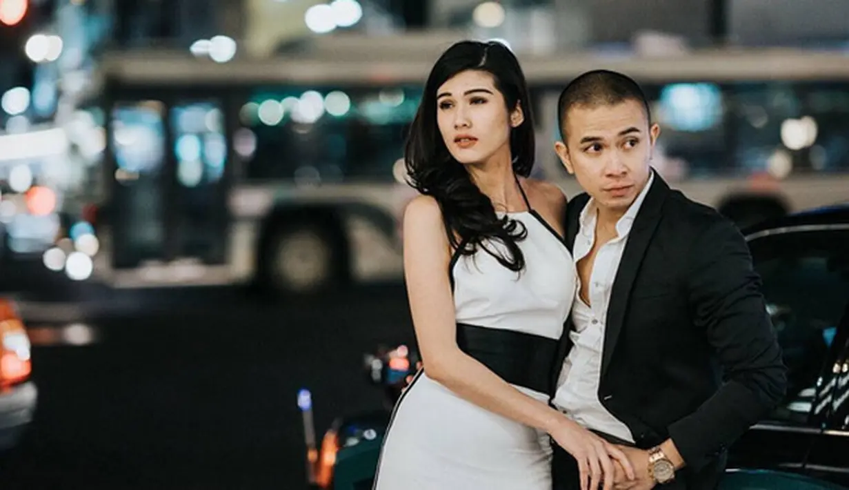 Beberapa foto kemesraan dengan calon suaminya juga banyak di unggah di media sosial. Begitu juga sang calon suami yang banyak mengunggah kemesraannya dengan janda dari Samuel Rizal tersebut. (Instagram/steviagnecya)